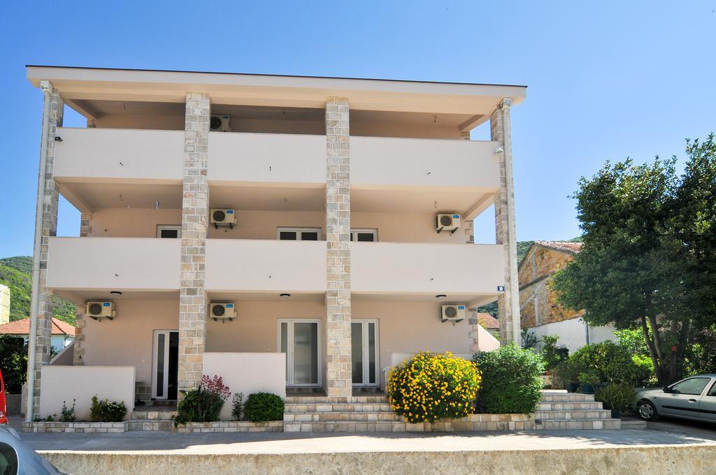 Apartments Samardzic Tivat Luaran gambar