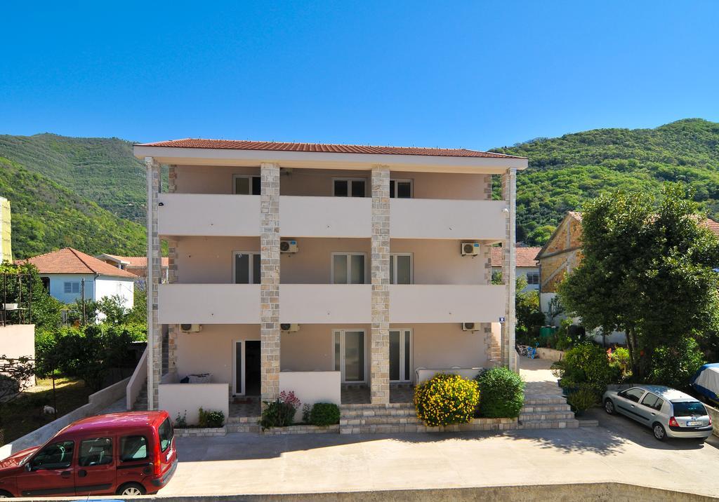 Apartments Samardzic Tivat Luaran gambar