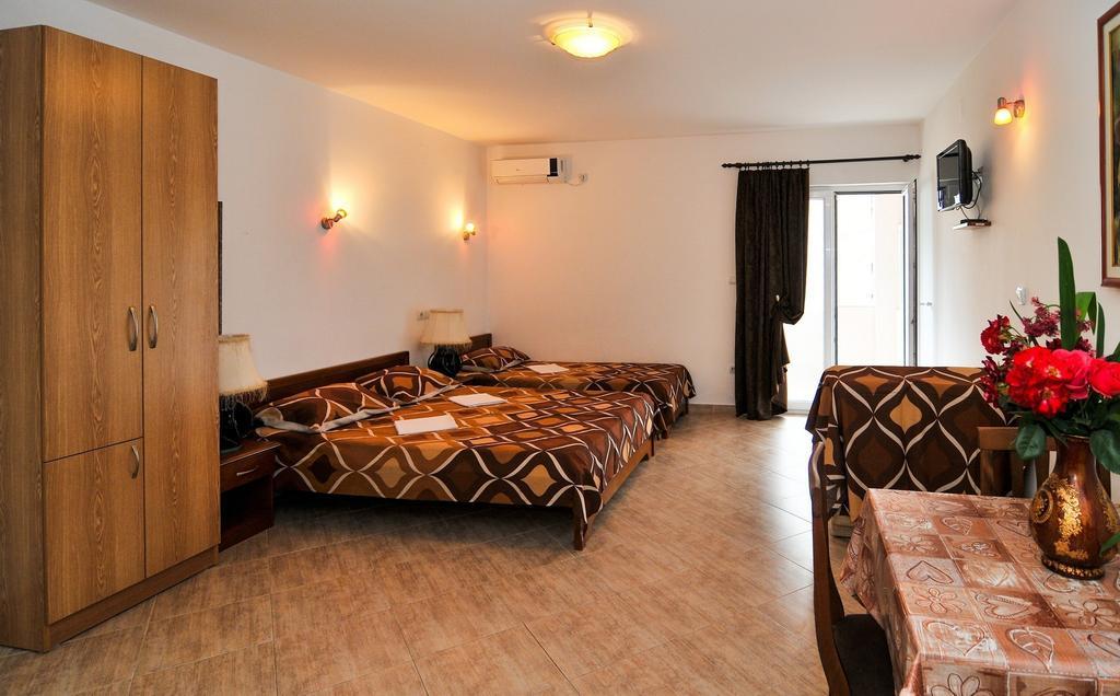 Apartments Samardzic Tivat Luaran gambar
